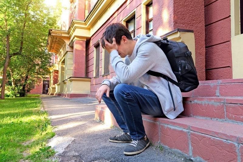 подростковая депрессия и как с ней бороться